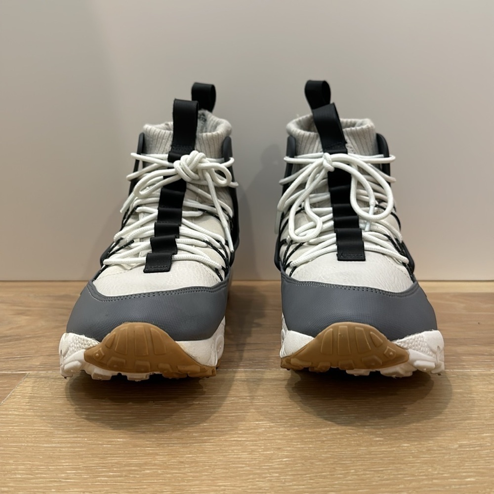 NIKE AIR FOOTSCAPE MID UTILITY Basketball Hi Top Shoes Bone Womens Size 10 - Picture 2 of 11